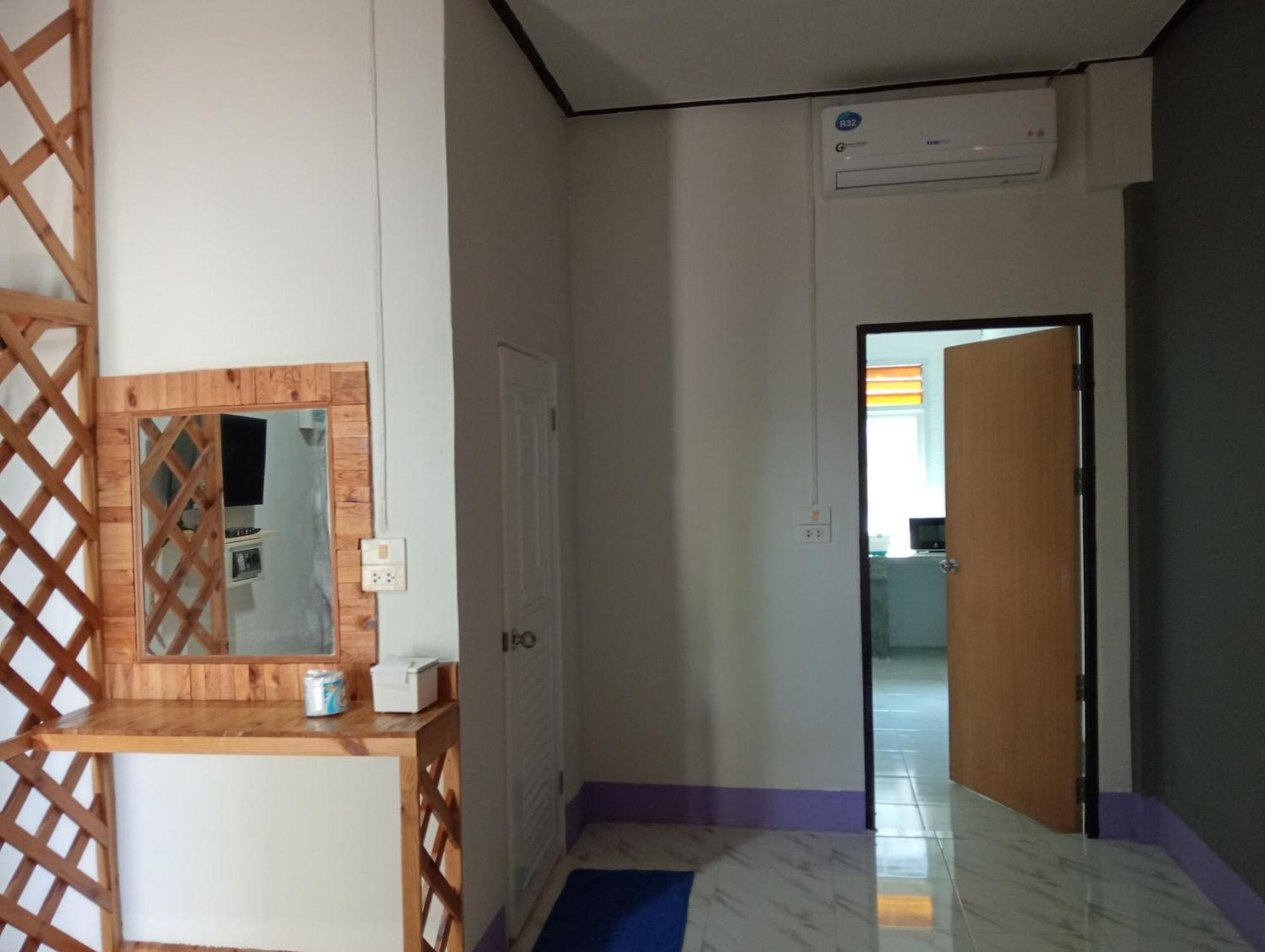 Lanta Beautiful Beach House Koh Lanta Room photo
