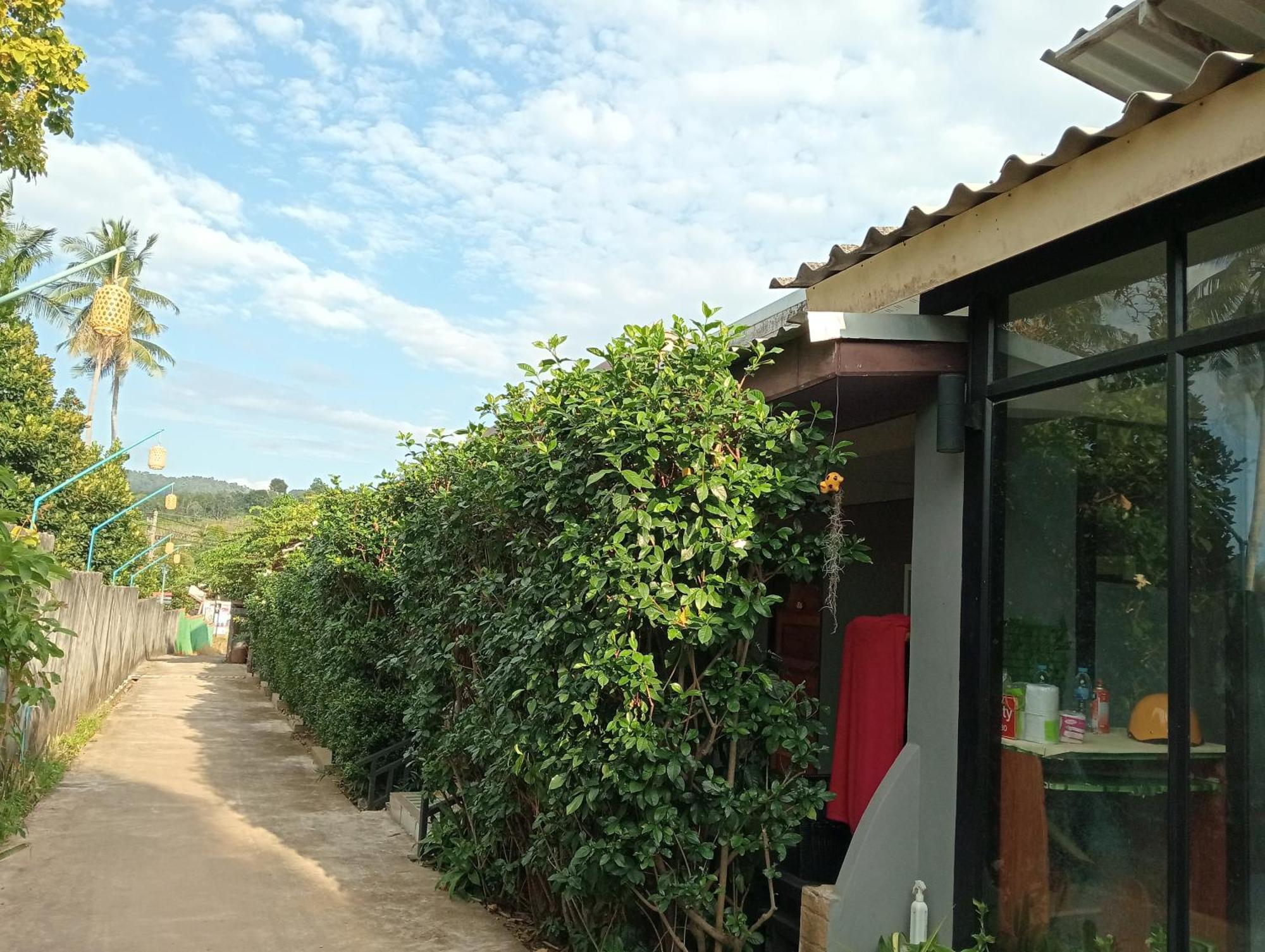 Lanta Beautiful Beach House Koh Lanta Room photo
